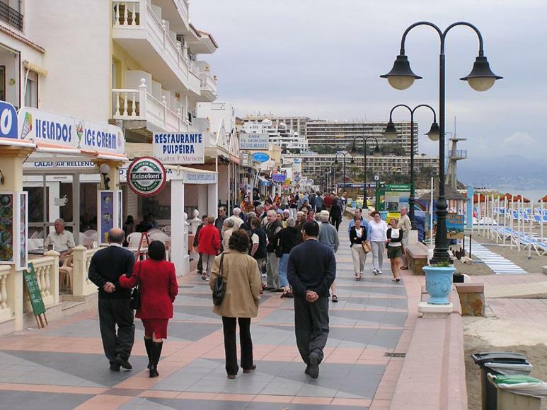Apartamento En La Carihuela توريمولينوس المظهر الخارجي الصورة