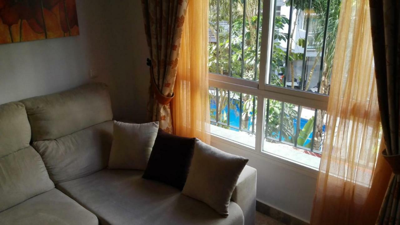 Apartamento En La Carihuela توريمولينوس المظهر الخارجي الصورة